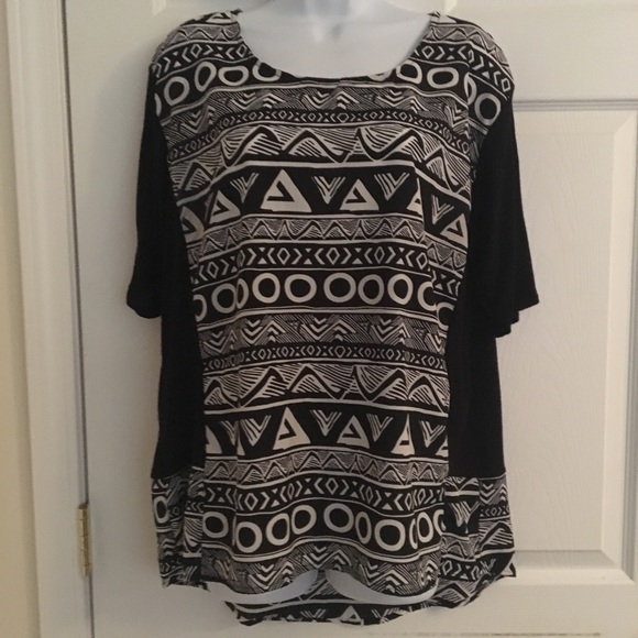 ❌ 2 womens shirts by Bobeau. L. (a bit oversized) - Picture 3 of 7